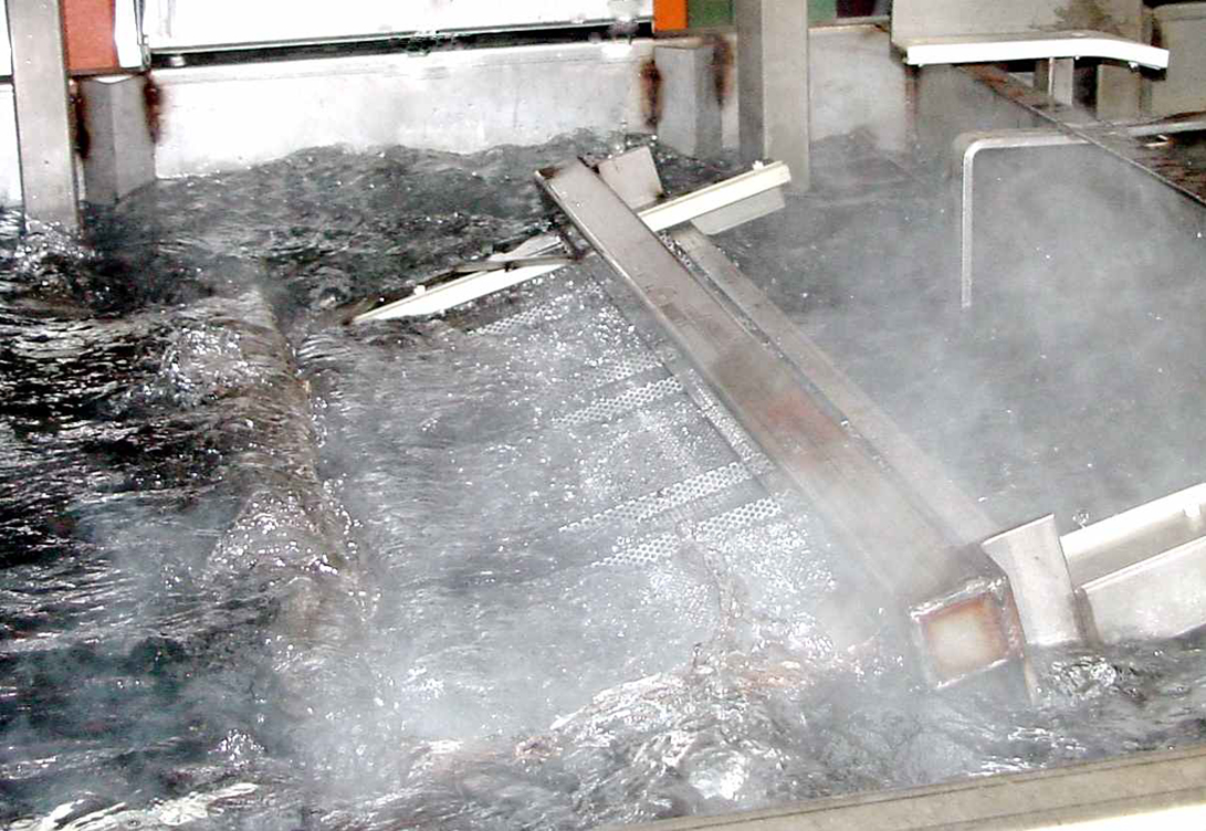 Industrial Cleaners & Degreasers with Rust Inhibitors ZERUST®