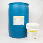 AxxaWash KF-121 packaging in drum and pail sizes.