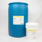 AxxaWash KF-121 packaging in drum and pail sizes.
