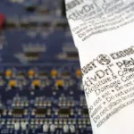 Moisture control packet ensuring corrosion prevention for circuit board