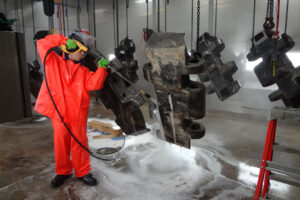 Cleaning with AxxaWash